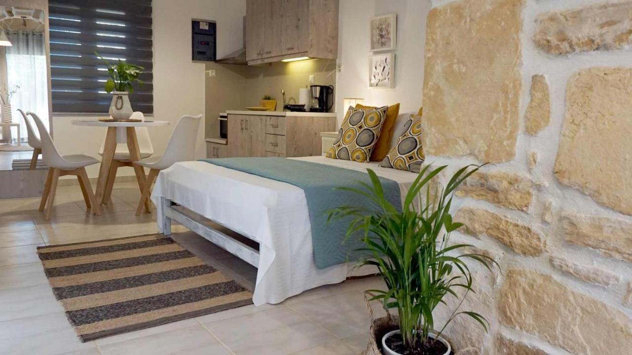 Studio Eleni - Oasis Holiday Houses كوكينوس بيرغوس المظهر الخارجي الصورة