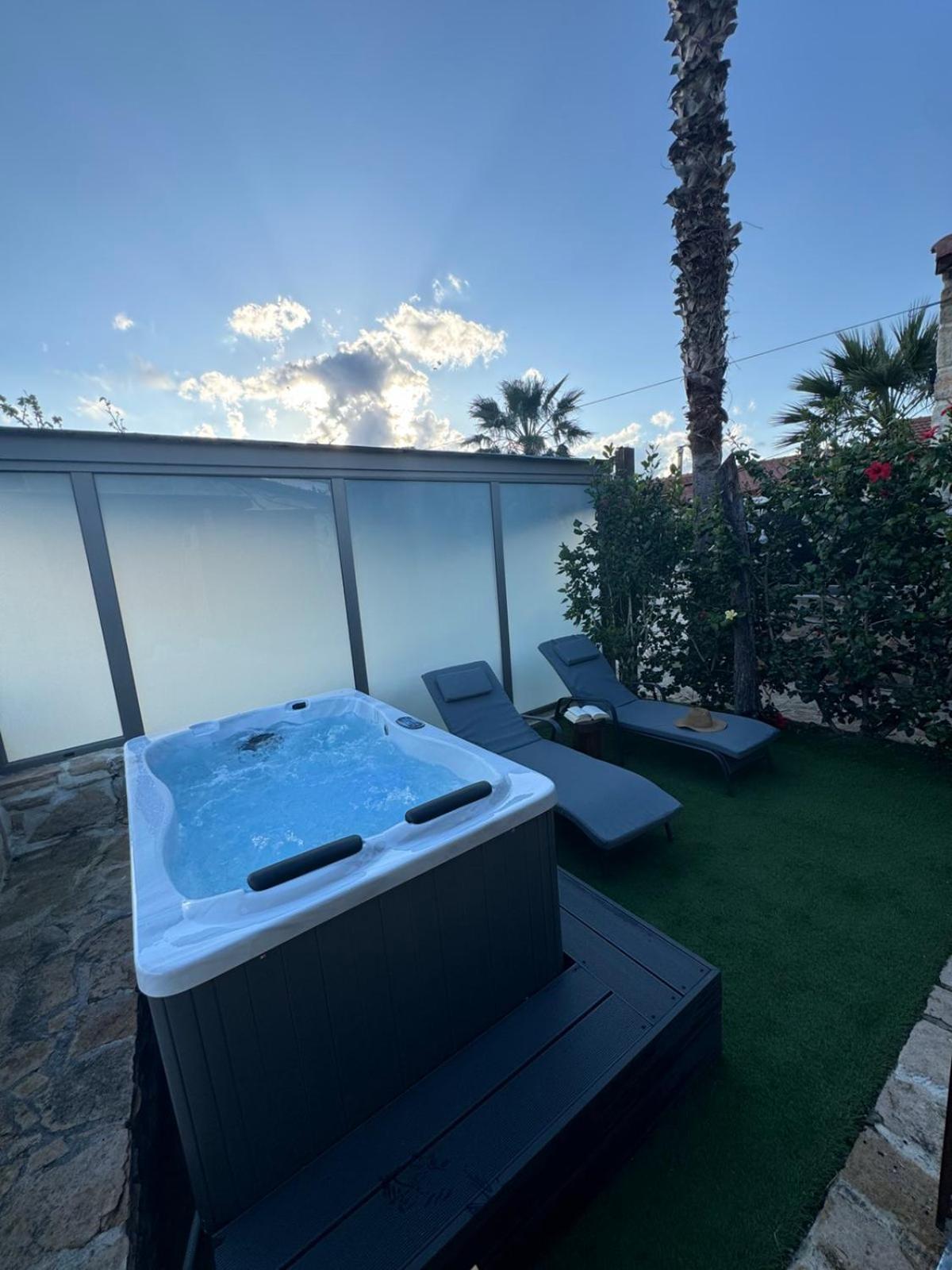Studio Eleni - Oasis Holiday Houses كوكينوس بيرغوس المظهر الخارجي الصورة